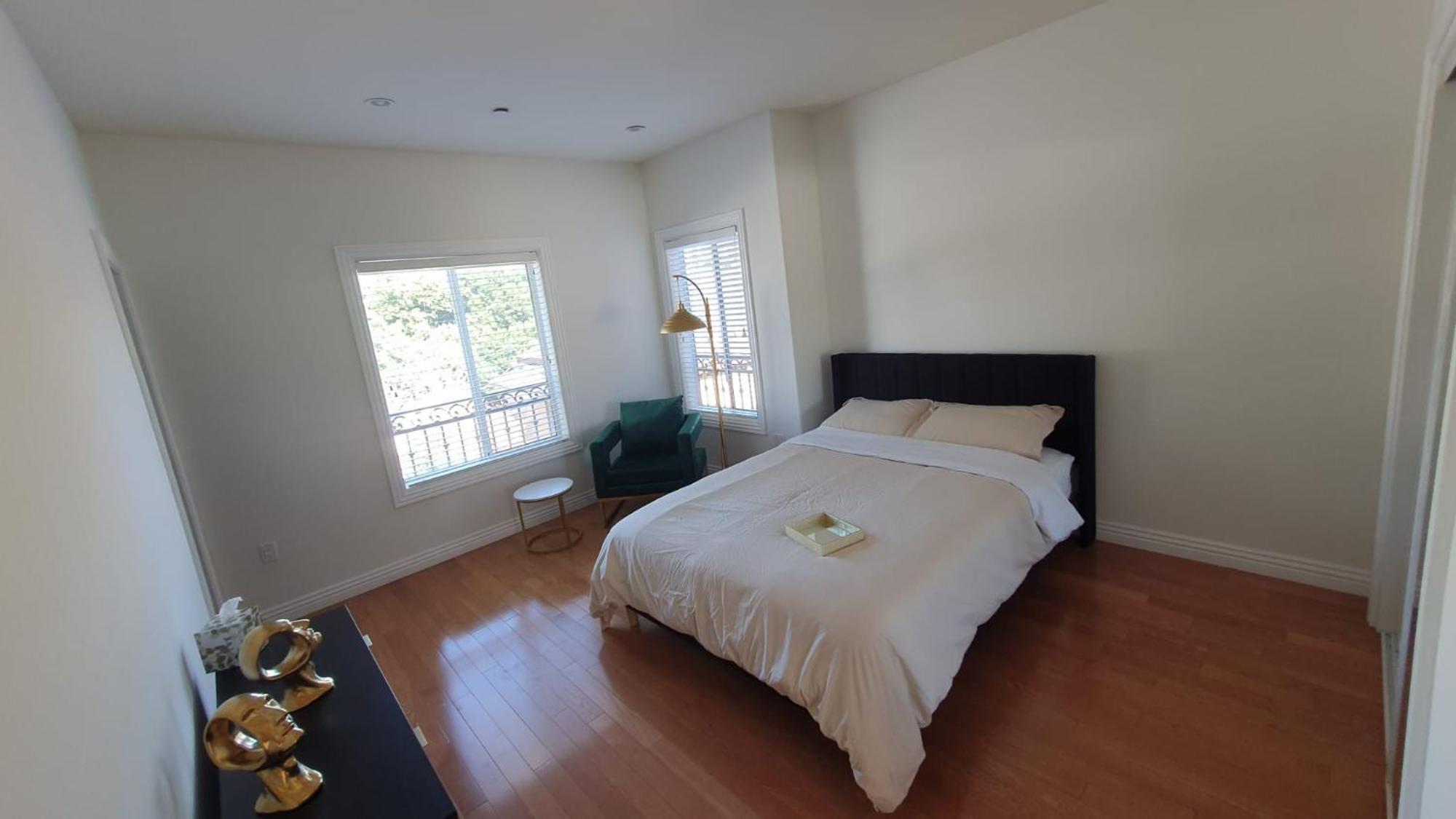 3 Bedroom Hollywood Gem Лос Анджелис Екстериор снимка