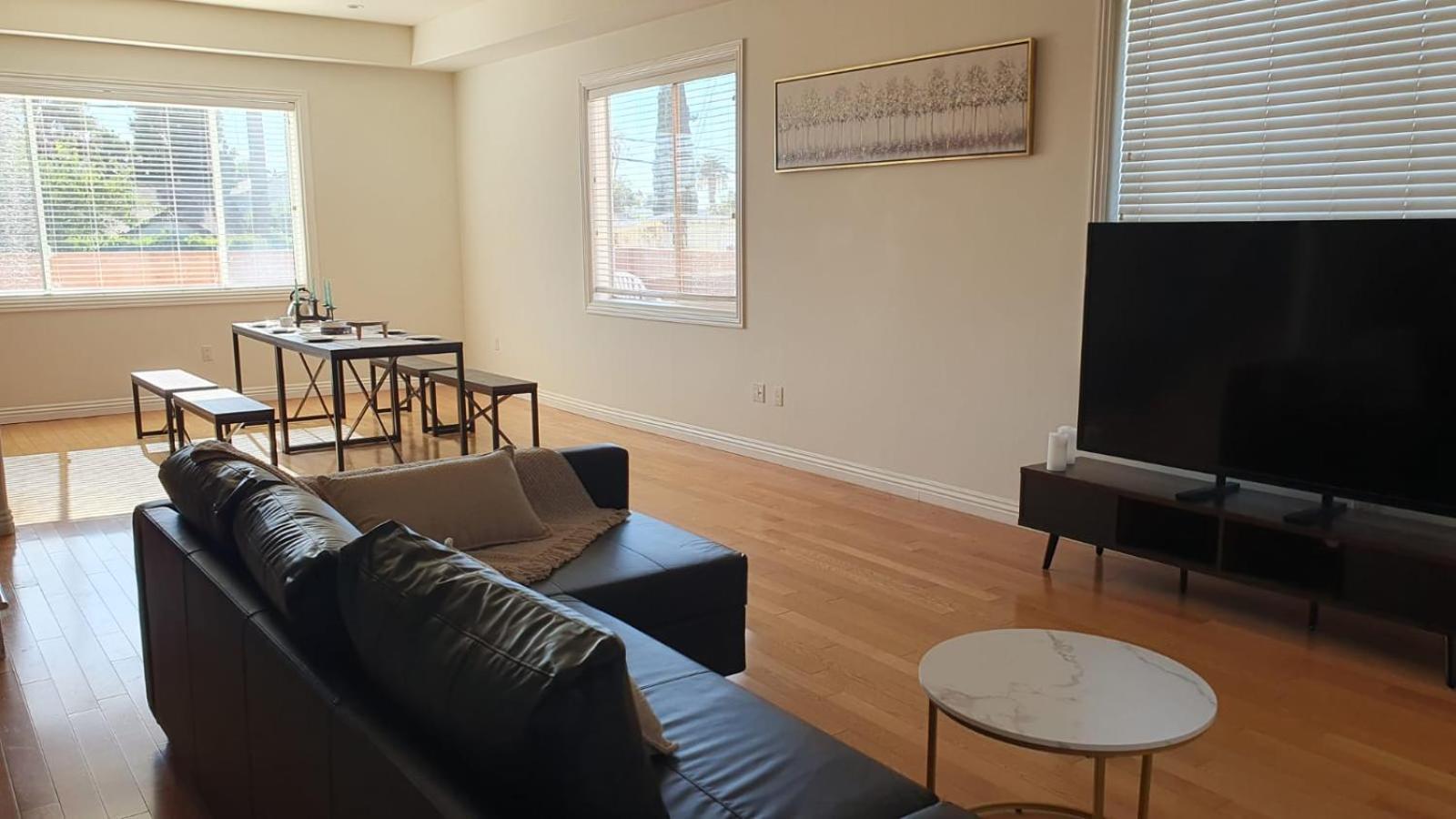 3 Bedroom Hollywood Gem Лос Анджелис Екстериор снимка